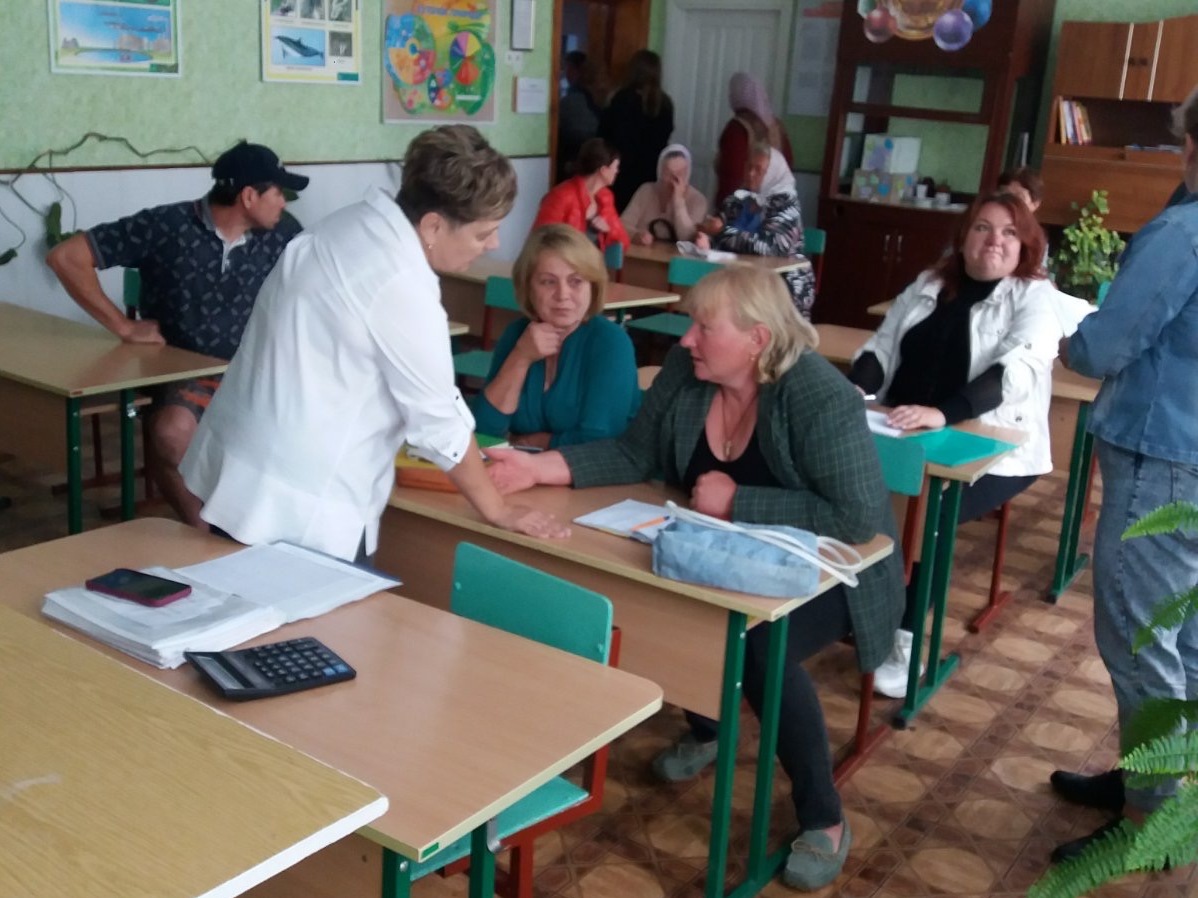 На Дунаєвеччині продовжуються виїзні робочі зустрічі з громадянами щодо актуальних питань оподаткування