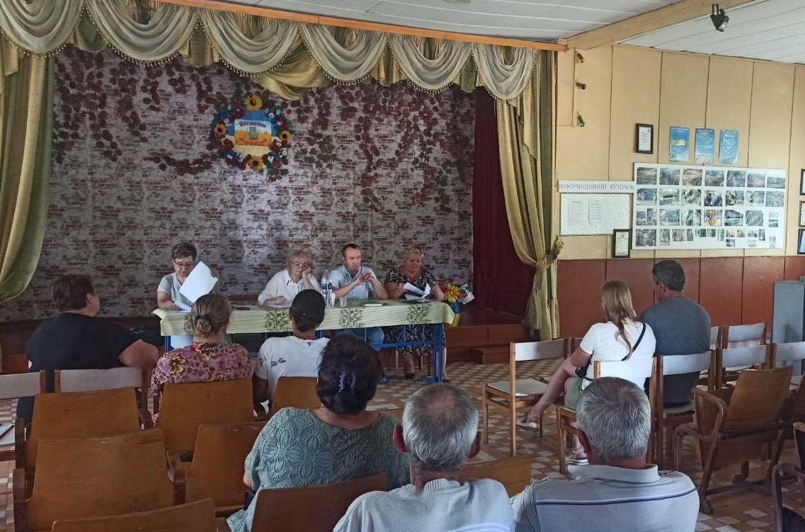 На Дунаєвеччині продовжуються виїзні робочі зустрічі з громадянами щодо актуальних питань оподаткування