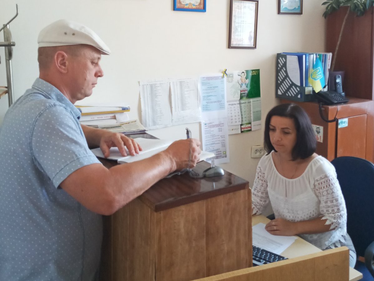Чемеровецьким платникам роз’яснюють порядок одноразового декларування активів та інші новації податкового законодавства