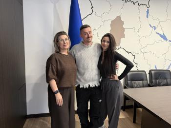 Відомі артисти завітали до податкової служби Хмельниччини