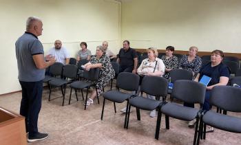 Славутські податківці на семінарі розповіли присутнім про актуальні питання оподаткування