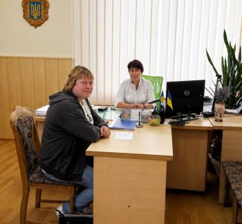 В Ізяславі податківці надають платникам необхідну інформаційну допомогу